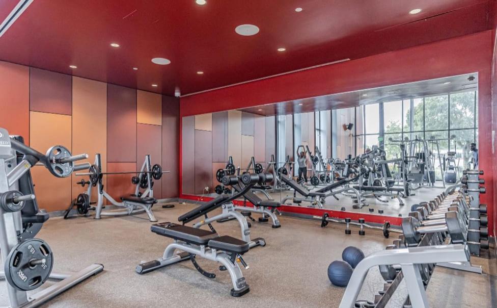 Htx Dtown Apt I Sleeps 7 Wi-Fi Parking Free Gym ฮูสตัน ภายนอก รูปภาพ